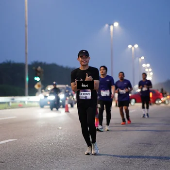 Runner Photo 7374030