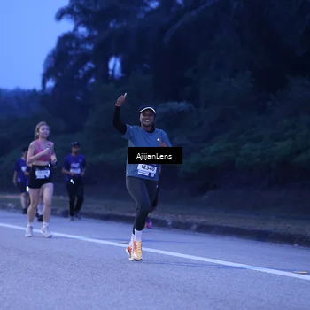 Runner Photo 7374063