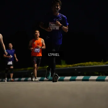 Runner Photo 7374071