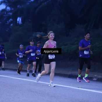 Runner Photo 7374083