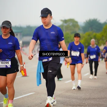Runner Photo 7374115