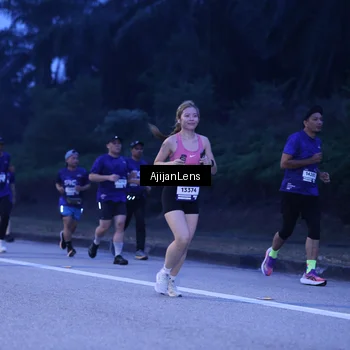 Runner Photo 7374116
