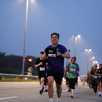Runner Photo 7374133