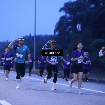 Runner Photo 7374136