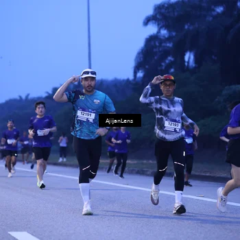 Runner Photo 7374137