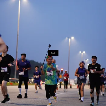 Runner Photo 7374141