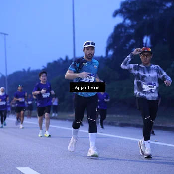 Runner Photo 7374153