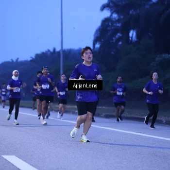 Runner Photo 7374163