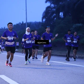 Runner Photo 7374179