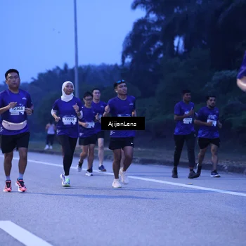 Runner Photo 7374188