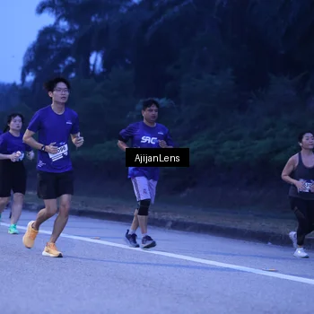 Runner Photo 7374210