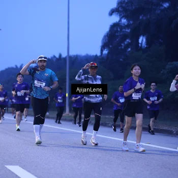 Runner Photo 7374215