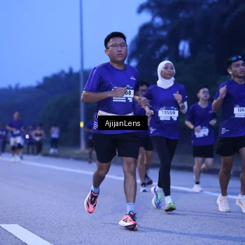 Runner Photo 7374221