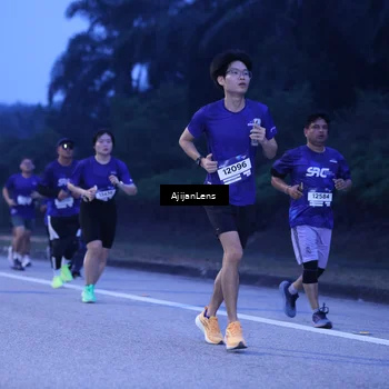 Runner Photo 7374242