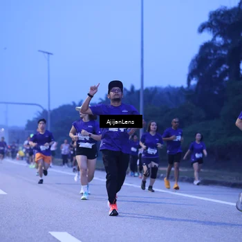 Runner Photo 7374243