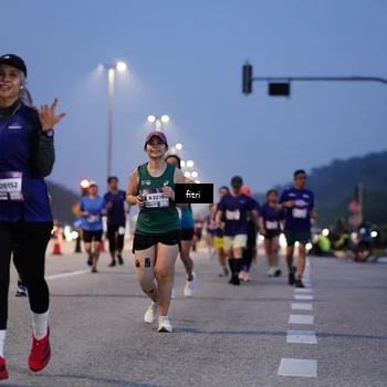 Runner Photo 7374249