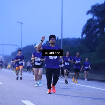 Runner Photo 7374250