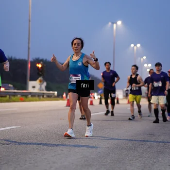 Runner Photo 7374256