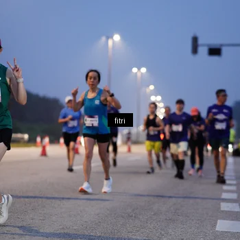 Runner Photo 7374260