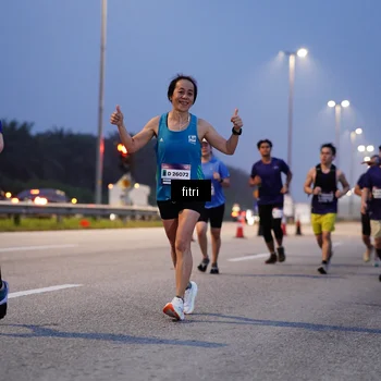 Runner Photo 7374279