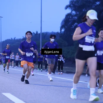 Runner Photo 7374289