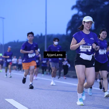 Runner Photo 7374309