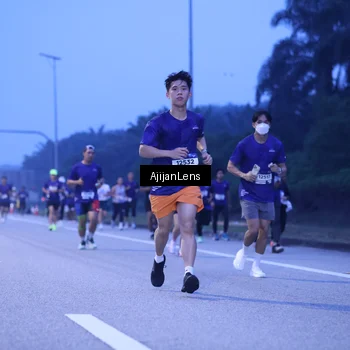 Runner Photo 7374312