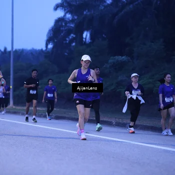 Runner Photo 7374331