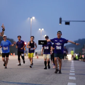 Runner Photo 7374337