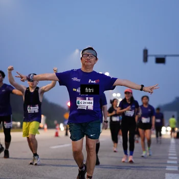 Runner Photo 7374341