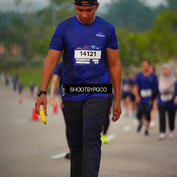 Runner Photo 7374343