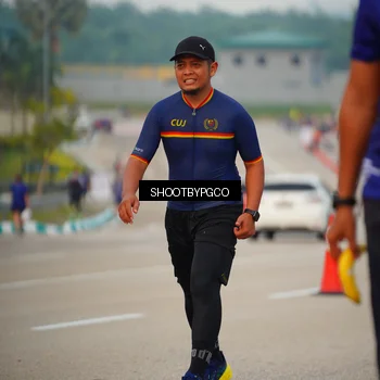 Runner Photo 7374357