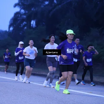 Runner Photo 7374368