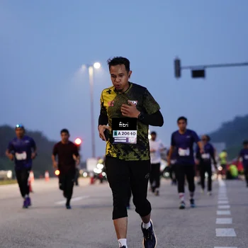 Runner Photo 7374386