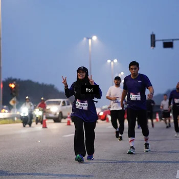 Runner Photo 7374429