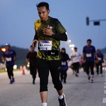 Runner Photo 7374431