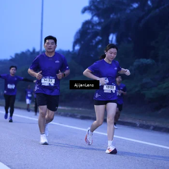 Runner Photo 7374436