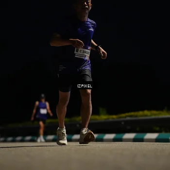 Runner Photo 7374438