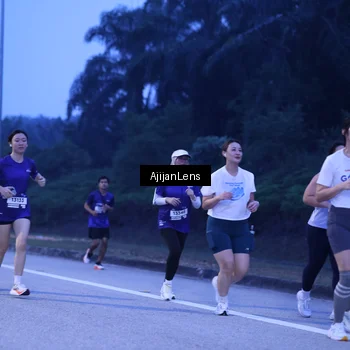 Runner Photo 7374444