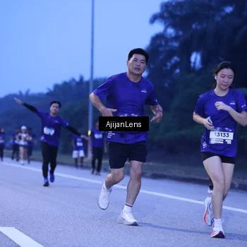 Runner Photo 7374446