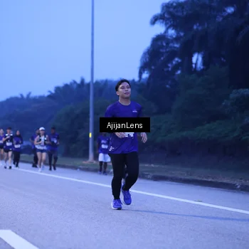 Runner Photo 7374459