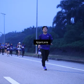 Runner Photo 7374466