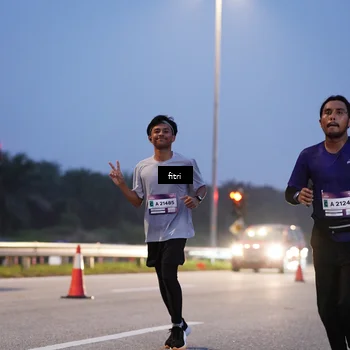 Runner Photo 7374498