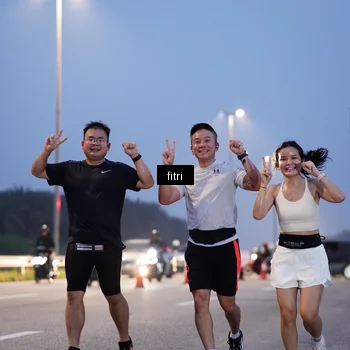 Runner Photo 7374539