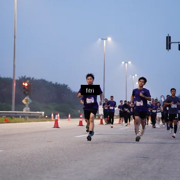 Runner Photo 7374575