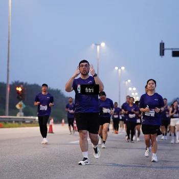 Runner Photo 7374642