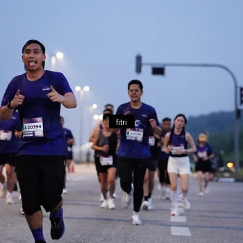 Runner Photo 7374653