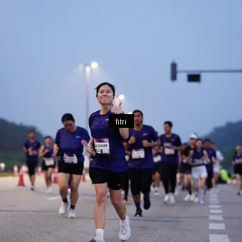 Runner Photo 7374659