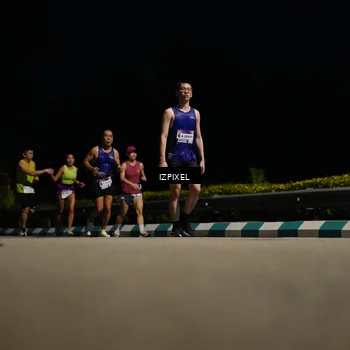 Runner Photo 7374679