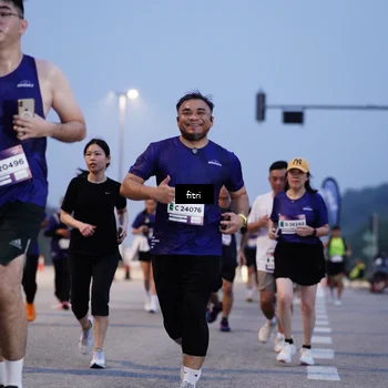 Runner Photo 7374695
